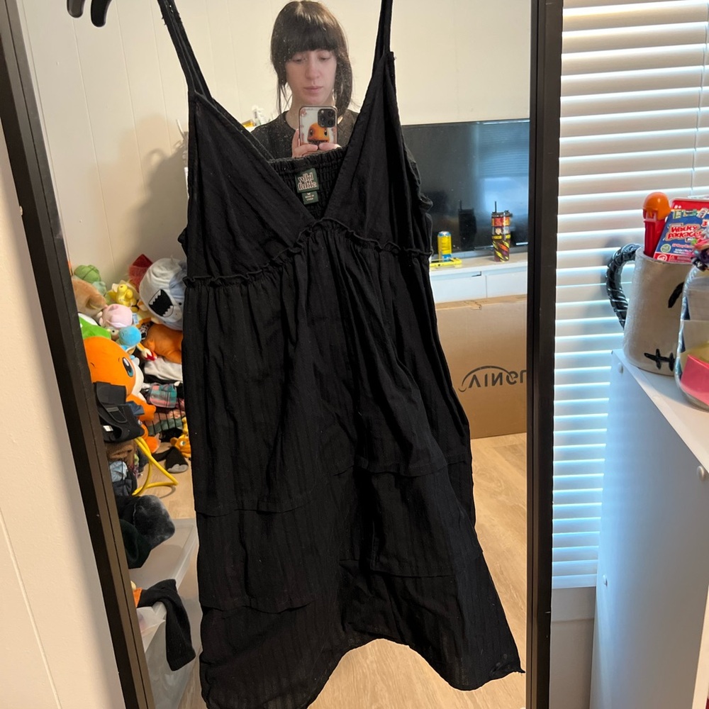 Black Sleeveless Dress